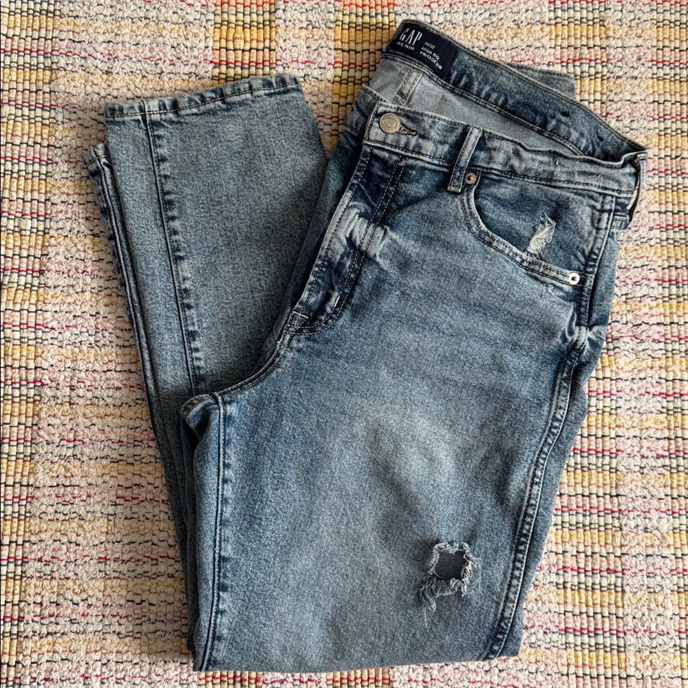 GAP High Rise VTG Slim Faded Ankle Jeans with Distressed Details